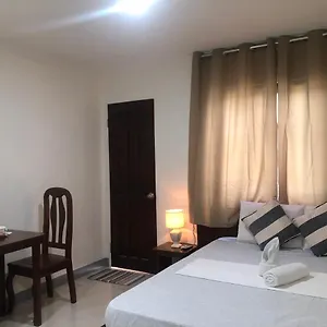 villa-quirnita.hotelspanglao.com/